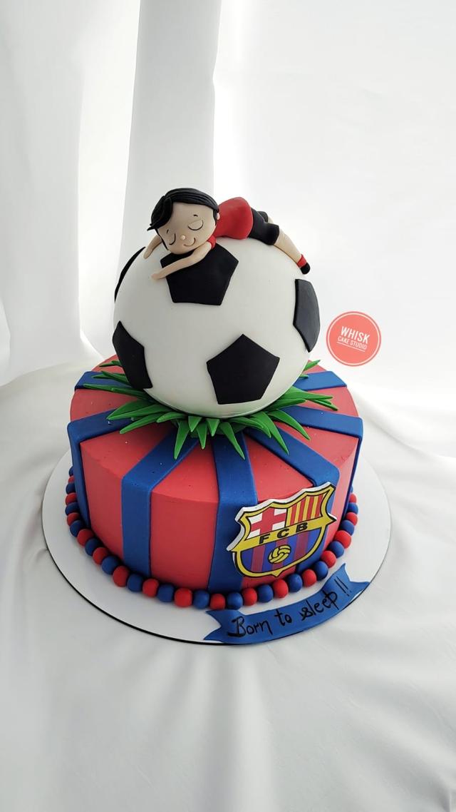 Leo Messi Cake - Decorated Cake by MLADMAN - CakesDecor