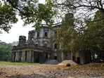 Inside the Botanic Garden stands a 230-year-old dilapidated building called the Roxburgh Building and the herbarium that once had the richest collection of plant specimens in the world. 