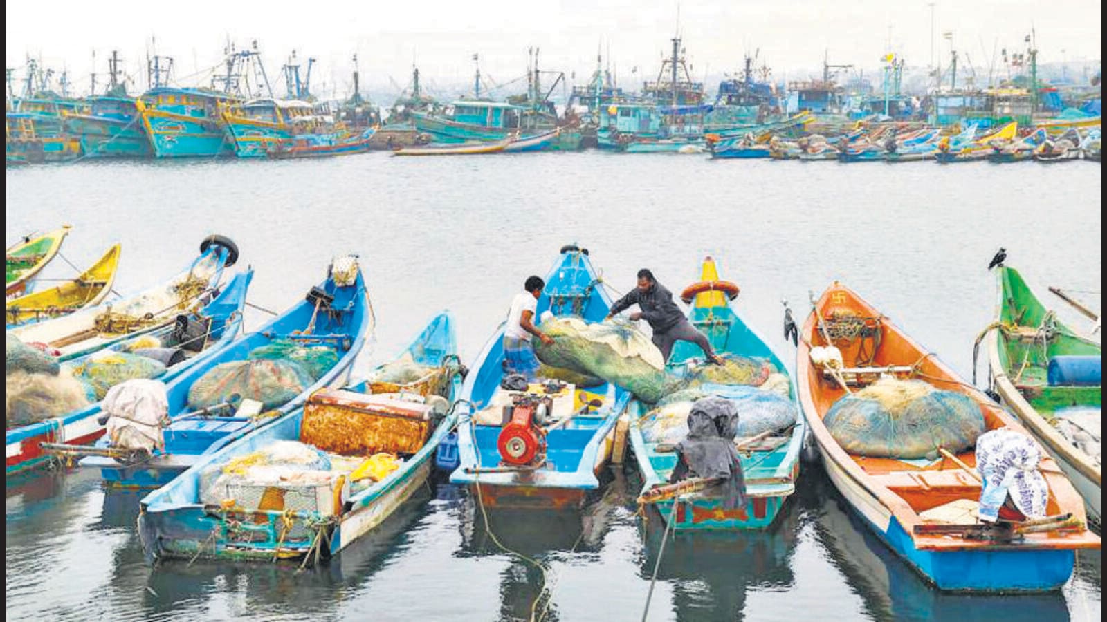 TN On Alert As Cyclonic Storm Intensifies, Govt Declares School Holiday ...