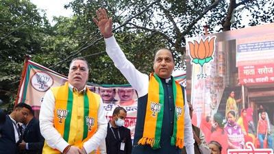 Himachal Pradesh Election Results 2022: Himachal Pradesh Chief Minister Jai Ram Thakur waves at supporters. (PTI) Himachal Pradesh Election Results 2022: Himachal Pradesh Chief Minister Jai Ram Thakur waves at supporters. (PTI)