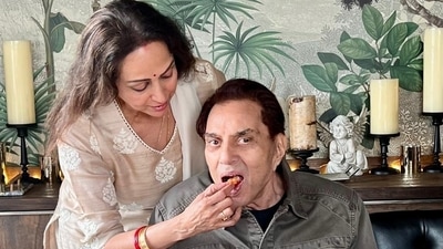 Dharmendra celebrates his birthday with Hema Malini. Dharmendra celebrates his birthday with Hema Malini.