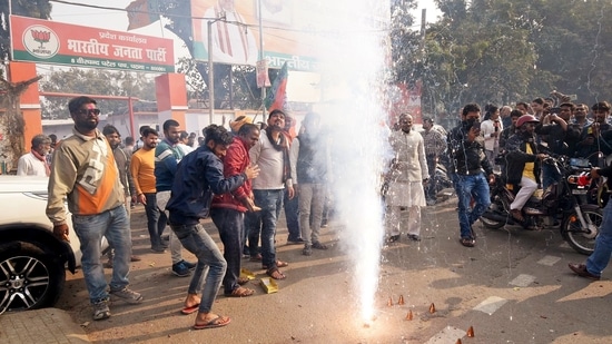 "ನಮ್ಮ ಪಕ್ಷದ ನಿಜವಾದ ಶಕ್ತಿಯಾಗಿರುವ ನಮ್ಮ ಕಾರ್ಯಕರ್ತರ ಅಸಾಧಾರಣ ಪರಿಶ್ರಮವಿಲ್ಲದೆ ಈ ಐತಿಹಾಸಿಕ ಗೆಲುವು ಎಂದಿಗೂ ಸಾಧ್ಯವಿಲ್ಲ" ಎಂದು ಪ್ರಧಾನಿ ಮೋದಿ ಹೇಳಿದರು.