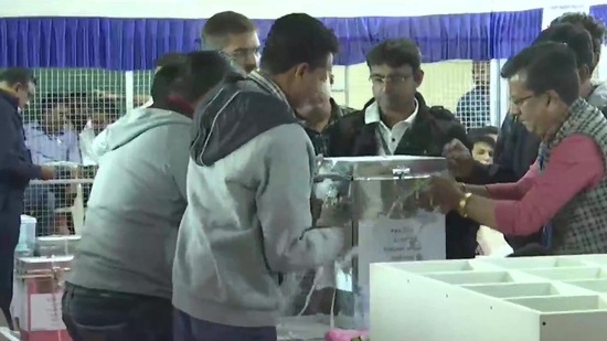 The counting of votes for the Gujarat Assembly elections began today at 8 am at 37 centres in 33 districts.(ANI)