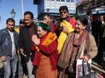 Shimla: Himachal Pradesh Congress President Pratibha Singh being congratulated by supporters after the party's victory in the State Assembly elections, in Shimla, Friday, Dec. 9, 2022. (PTI Photo)(PTI12_09_2022_000061B)(PTI) Shimla: Himachal Pradesh Congress President Pratibha Singh being congratulated by supporters after the party's victory in the State Assembly elections, in Shimla, Friday, Dec. 9, 2022. (PTI Photo)(PTI12_09_2022_000061B)(PTI)