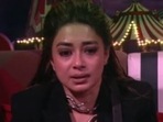 Bigg Boss 16: After Tina Datta complained that nobody in the house speaks with her, Salman Khan asked her to play alone. Bigg Boss 16: After Tina Datta complained that nobody in the house speaks with her, Salman Khan asked her to play alone.