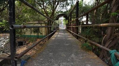 NMMC plans three new FOBs in city Ð 1 on Palm Beach road at Sector -15 in Vashi (Bachchan Kumar/HT PHOTO) NMMC plans three new FOBs in city Ð 1 on Palm Beach road at Sector -15 in Vashi (Bachchan Kumar/HT PHOTO)
