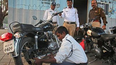 Pune traffic police started take action against bullet riders using modified silencers in vehicle. (Ravindra Joshi/HT k PHOTO)