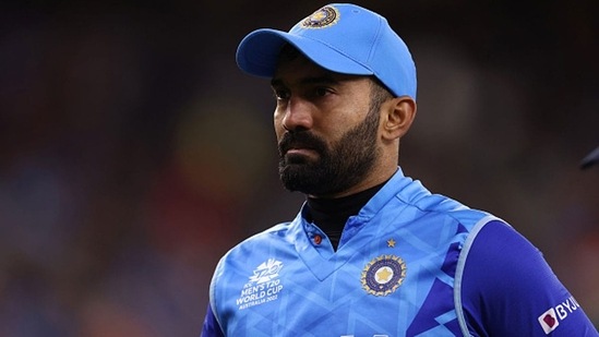 Dinesh Karthik (file photo) Dinesh Karthik (file photo)