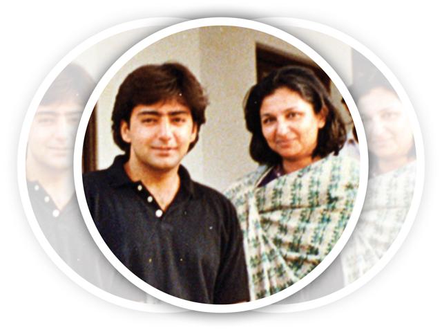 With Sharmila Tagore in Pataudi. Kamal’s father, Brij Sadanah, had directed her in three films With Sharmila Tagore in Pataudi. Kamal’s father, Brij Sadanah, had directed her in three films