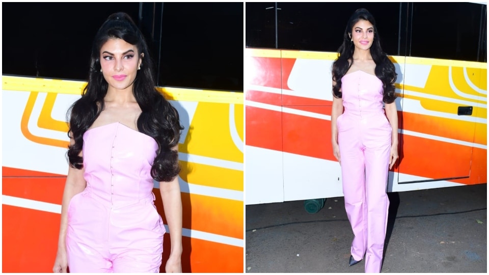 Jacqueline aced the look in a pastel pink jumpsuit.(HT Photos/Varinder Chawla)