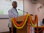External affairs minister S Jaishankar speaking at Banaras Hindu University.(Twitter/@DrSJaishankar) External affairs minister S Jaishankar speaking at Banaras Hindu University.(Twitter/@DrSJaishankar)