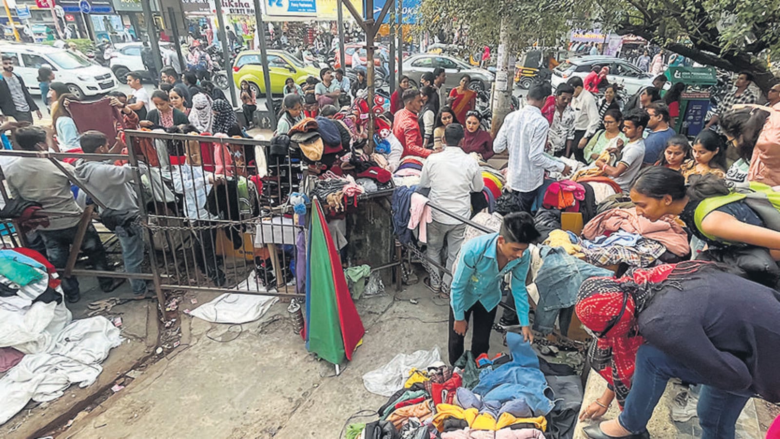 Pedestrians’ safety at stake due to encroached footpaths in Pune