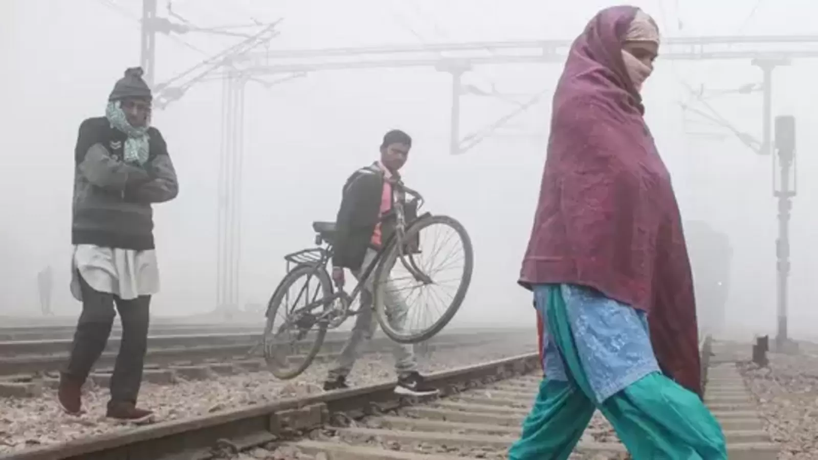 Bengaluru sees temperature drop as Cyclone Mandous crosses Tamil Nadu coast