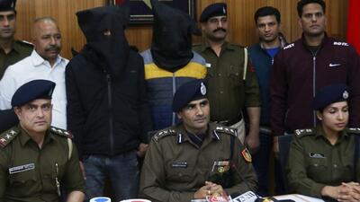 Chandigarh SSP Kuldeep Singh Chahal addressing the media regarding the arrest. (Ravi Kumar/HT)