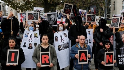 People take part in a protest against the Islamic regime of Iran following the death of Mahsa Amini, in Istanbul, Turkey. (REUTERS)