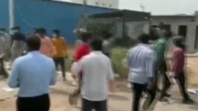 A video was posted by news agency ANI on the mayhem that ensued. A video was posted by news agency ANI on the mayhem that ensued.