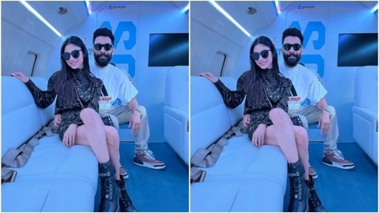 मौनी ने पति सूरज नांबियार के साथ तस्वीर खिंचवाई और हमें फ्रेश कपल गोल्स दिए। (Instagram/@imouniroy)