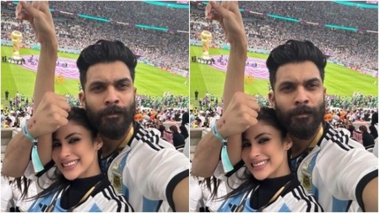 Mouni and Suraj twinned in Argentina jersey as they posed for a selfie together.&nbsp;(Instagram/@imouniroy)