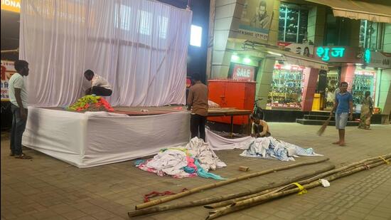 preparations underway at Laxmi Road on Saturday. (HT PHOTO)