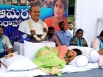 Hyderabad, Dec 10 (ANI): YSR Telangana Party chief YS Sharmila on a hunger strike in front of the bust of her father and former Andhra Pradesh Chief Minister YS Rajasekhara Reddy demanding permission from the Police for her Padayatra, in Hyderabad on Saturday. (ANI Photo)
(Mohammed Aleemuddin) Hyderabad, Dec 10 (ANI): YSR Telangana Party chief YS Sharmila on a hunger strike in front of the bust of her father and former Andhra Pradesh Chief Minister YS Rajasekhara Reddy demanding permission from the Police for her Padayatra, in Hyderabad on Saturday. (ANI Photo)
(Mohammed Aleemuddin)