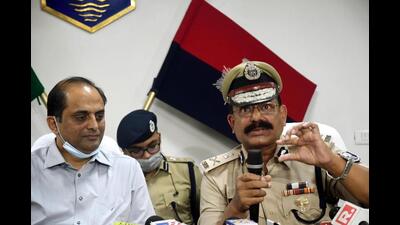Bihar DGP S.K. Singhal’s tenure will end on December 19. (HT Photo) Bihar DGP S.K. Singhal’s tenure will end on December 19. (HT Photo)