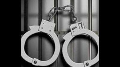The arrested accused’s aide, who is yet to be arrested, worked at a showroom owned by the victim. (Representative image)