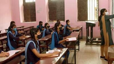 The state has appointed ‘Pratham’, an NGO, to educate parents of students from grades I to III throughout the state. The NGO has formed 2.5 lakh Mata-Palak groups (Mother-Parent Groups) in villages which have 1 million parents across the state, said Hemlata Sasane, project coordinator, Pratham. (HT PHOTO) The state has appointed ‘Pratham’, an NGO, to educate parents of students from grades I to III throughout the state. The NGO has formed 2.5 lakh Mata-Palak groups (Mother-Parent Groups) in villages which have 1 million parents across the state, said Hemlata Sasane, project coordinator, Pratham. (HT PHOTO)