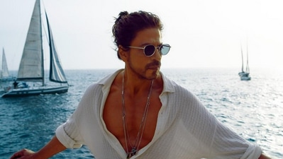 Shah Rukh Khan in song Besharam Rang from upcoming film, Pathaan.