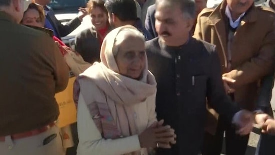 Ahead of the official ceremony, Sukhu went to receive his mother at Sanjauli helipad in Shimla. (ANI/ Twitter)