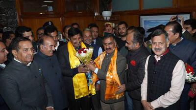 Himachal Pradesh chief minister Sukhvinder Singh Sukhu and his deputy Mukesh Agnihotri after taking charge at the state civil secretariat in Shimla on Monday. (Deepak Sansta/HT) Himachal Pradesh chief minister Sukhvinder Singh Sukhu and his deputy Mukesh Agnihotri after taking charge at the state civil secretariat in Shimla on Monday. (Deepak Sansta/HT)