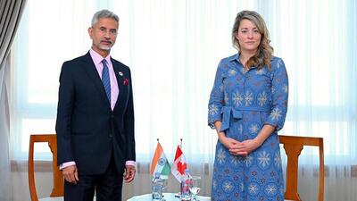 Indian external affairs minister S Jaishankar (left) meets with his Canadian counterpart Melan Joly on the sidelines of East Asia Summit, in Phnom Penh, Cambodia on Novemeber 12. (ANI) Indian external affairs minister S Jaishankar (left) meets with his Canadian counterpart Melan Joly on the sidelines of East Asia Summit, in Phnom Penh, Cambodia on Novemeber 12. (ANI)
