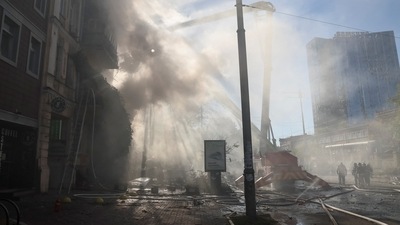 Russia-Ukraine War: Firefighters workUkraine strikes Russia's military headquarters in Luhansk, several die: 5 points | Representational image (Reuters)