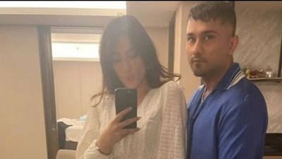 Yo Yo Honey Singh is dating model Tina Thadani.