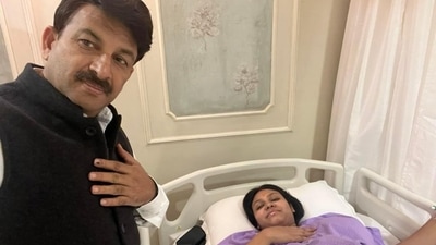 BJP MP Manoj Tiwari and his wife Surabhi Tiwari in a picture shared by the actor-politician on Twitter. BJP MP Manoj Tiwari and his wife Surabhi Tiwari in a picture shared by the actor-politician on Twitter.
