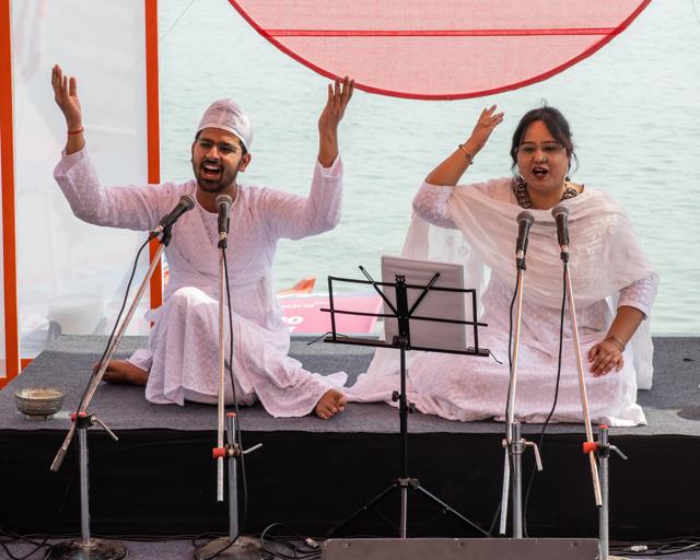 Dastan e Kabir by Fauzia Dastango and Ritesh Yadav (Mahindra Kabira Festival) Dastan e Kabir by Fauzia Dastango and Ritesh Yadav (Mahindra Kabira Festival)