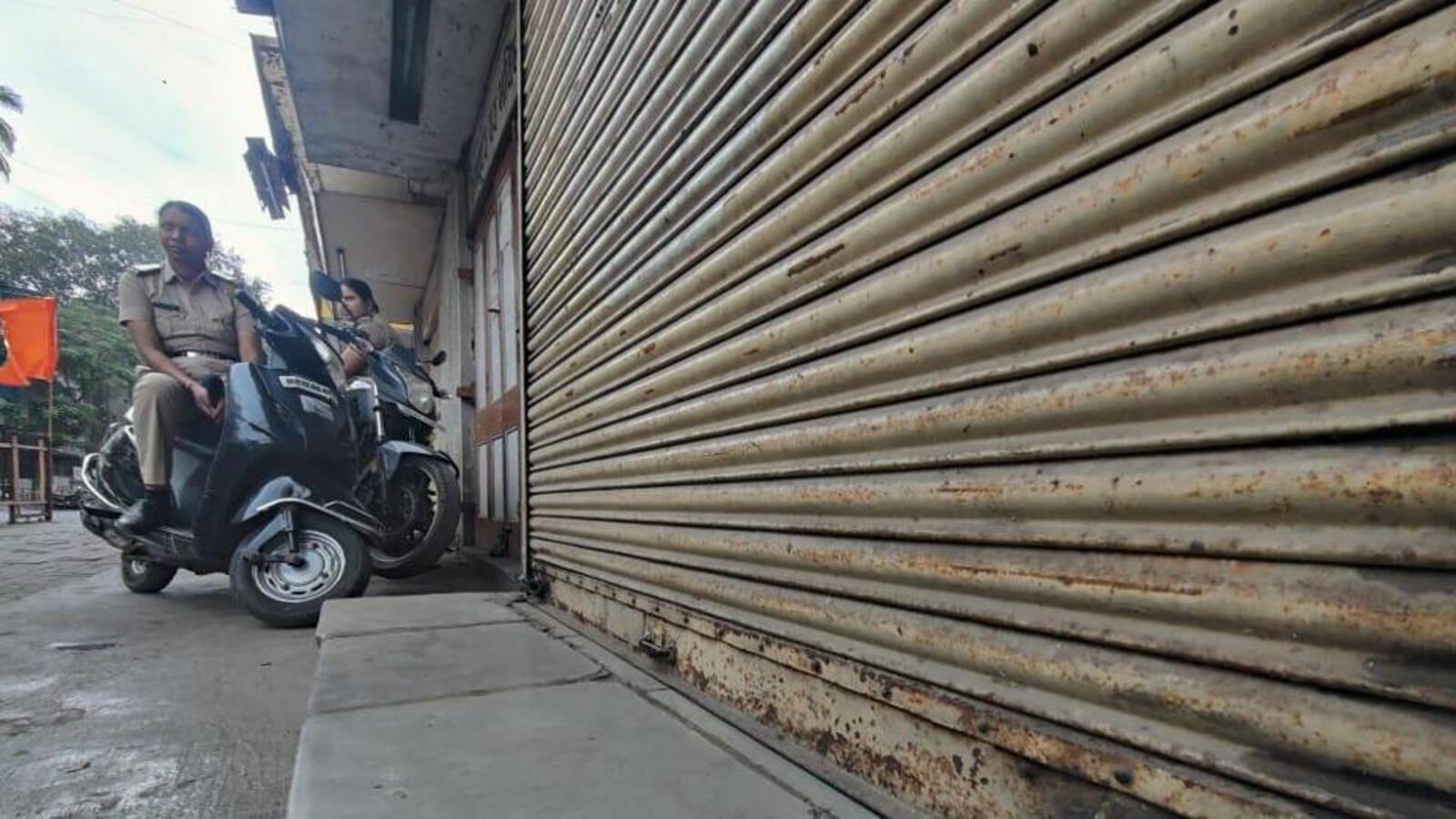 Pune Bandh Mixed Response As Shops Closed Buses Not Operating In Some