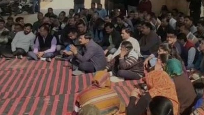 The judicial employees of subordinate courts demanded strict action against the guilty along with a ₹50 lakh compensation to Mehra's family. The judicial employees of subordinate courts demanded strict action against the guilty along with a ₹50 lakh compensation to Mehra's family.