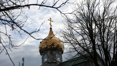 The remains of a cathedral on a war-torn church stand, as Russia's attack on Ukraine continues, in Lyman, Donetsk region, on December 11. (Shannon Stapleton / REUTERS) The remains of a cathedral on a war-torn church stand, as Russia's attack on Ukraine continues, in Lyman, Donetsk region, on December 11. (Shannon Stapleton / REUTERS)