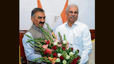 A day after taking charge as chief minister, Sukhwinder Singh Sukhu called on Governor Rajendra Arlekar at the Raj Bhawan on Tuesday. (ANI) A day after taking charge as chief minister, Sukhwinder Singh Sukhu called on Governor Rajendra Arlekar at the Raj Bhawan on Tuesday. (ANI)