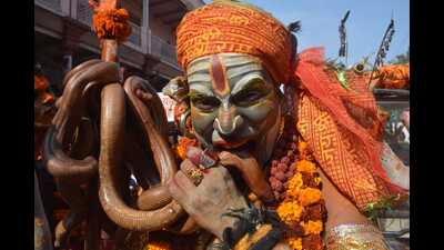 A grand Shiv Barat was taken out in Varanasi on Tuesday to mark completion of one year of Kashi Vishwanath Dham. (HT)