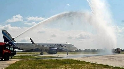 IndiGo has asked its passengers to carry only to carry only one piece of hand baggage weighing seven kgs for a smooth security check (ANI) IndiGo has asked its passengers to carry only to carry only one piece of hand baggage weighing seven kgs for a smooth security check (ANI)
