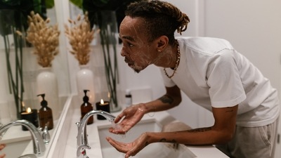 2. Be clean - Face hygiene is as important as hand hygiene. Wash your face with a mild face wash. Although the routine is followed by everyone, what some of us must be lagging at is overlooking the ingredients of the facewash. We need to ensure that the ingredients of the facewash are gentle on the skin, only removing the excess oil. Look for a cleanser that has a non-foaming formula, is hypoallergenic and has no alcohol or smell. (RODNAE Productions) 2. Be clean - Face hygiene is as important as hand hygiene. Wash your face with a mild face wash. Although the routine is followed by everyone, what some of us must be lagging at is overlooking the ingredients of the facewash. We need to ensure that the ingredients of the facewash are gentle on the skin, only removing the excess oil. Look for a cleanser that has a non-foaming formula, is hypoallergenic and has no alcohol or smell. (RODNAE Productions)