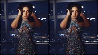 Styled by Rhea Kapoor and Chandini Whabi, Bhumi wore her tresses open in wavy curls with a middle part. (Instagram/@bhumipednekar) Styled by Rhea Kapoor and Chandini Whabi, Bhumi wore her tresses open in wavy curls with a middle part. (Instagram/@bhumipednekar)