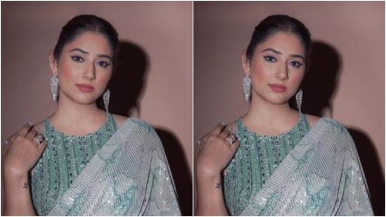 Styled by fashion stylist Victor Robinson, Disha wore her tresses into a clean ponytail as she posed for the pictures. (Instagram/@dishaparmar)