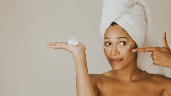 3. Moisturize, moisturize and moisturize! - It can’t be stressed enough that the key to healthy glowing skin lies in how hydrated it is from the inside. Undoubtedly, hyaluronic acid is a boon for everyone. Profhilo is one of the most groundbreaking therapies for hyaluronic acid administration. It uses futuristic technology and offers very high concentrations of the substance. Its ability to biologically stimulate four major types of collagen, proliferate adipocyte stem cells, and elastin makes it a very potent therapy for skin rejuvenation and conditioning. (Pexels)