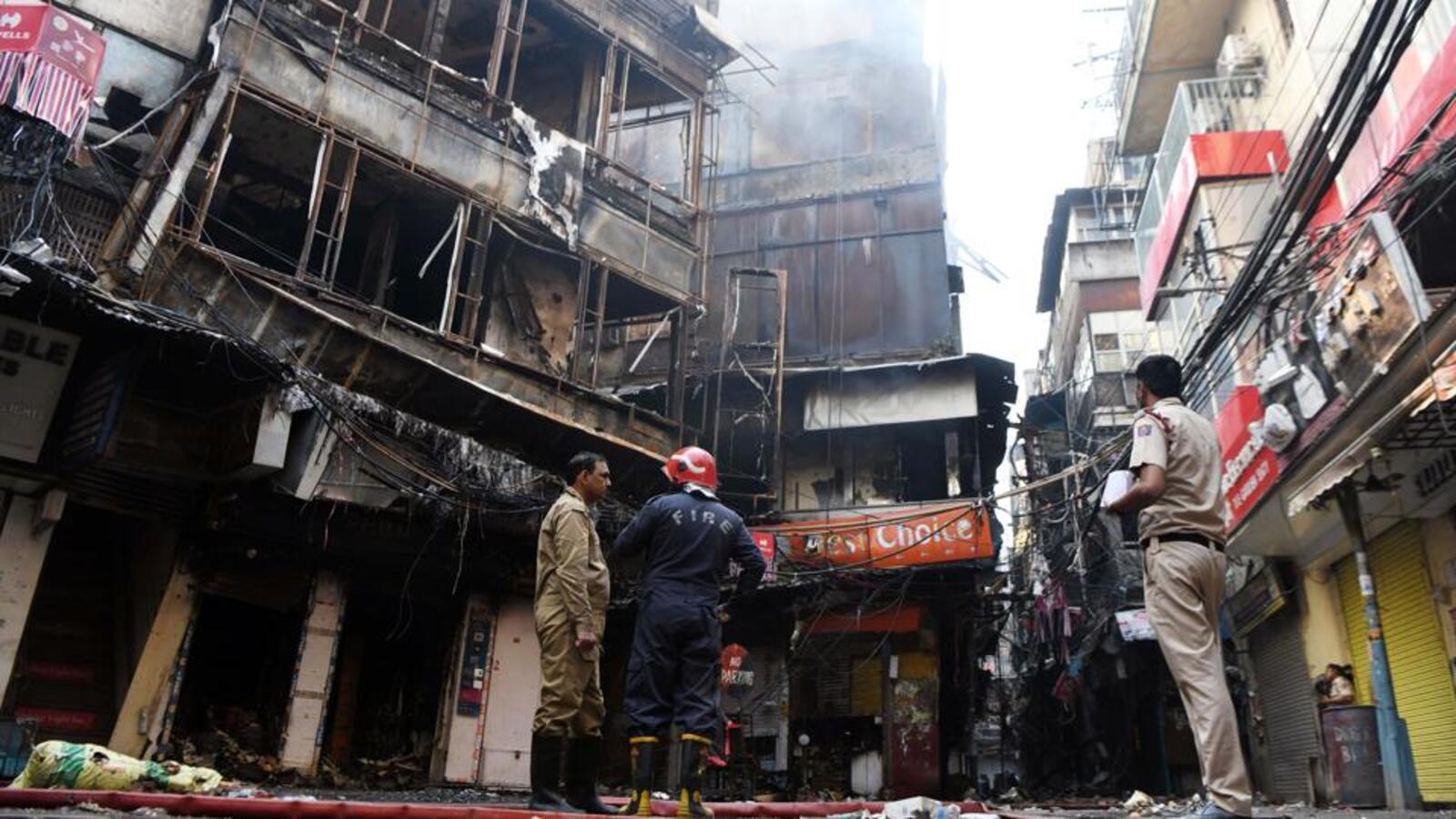 Chandni Chowk fire: LG orders panel to probe incident, suggest ...