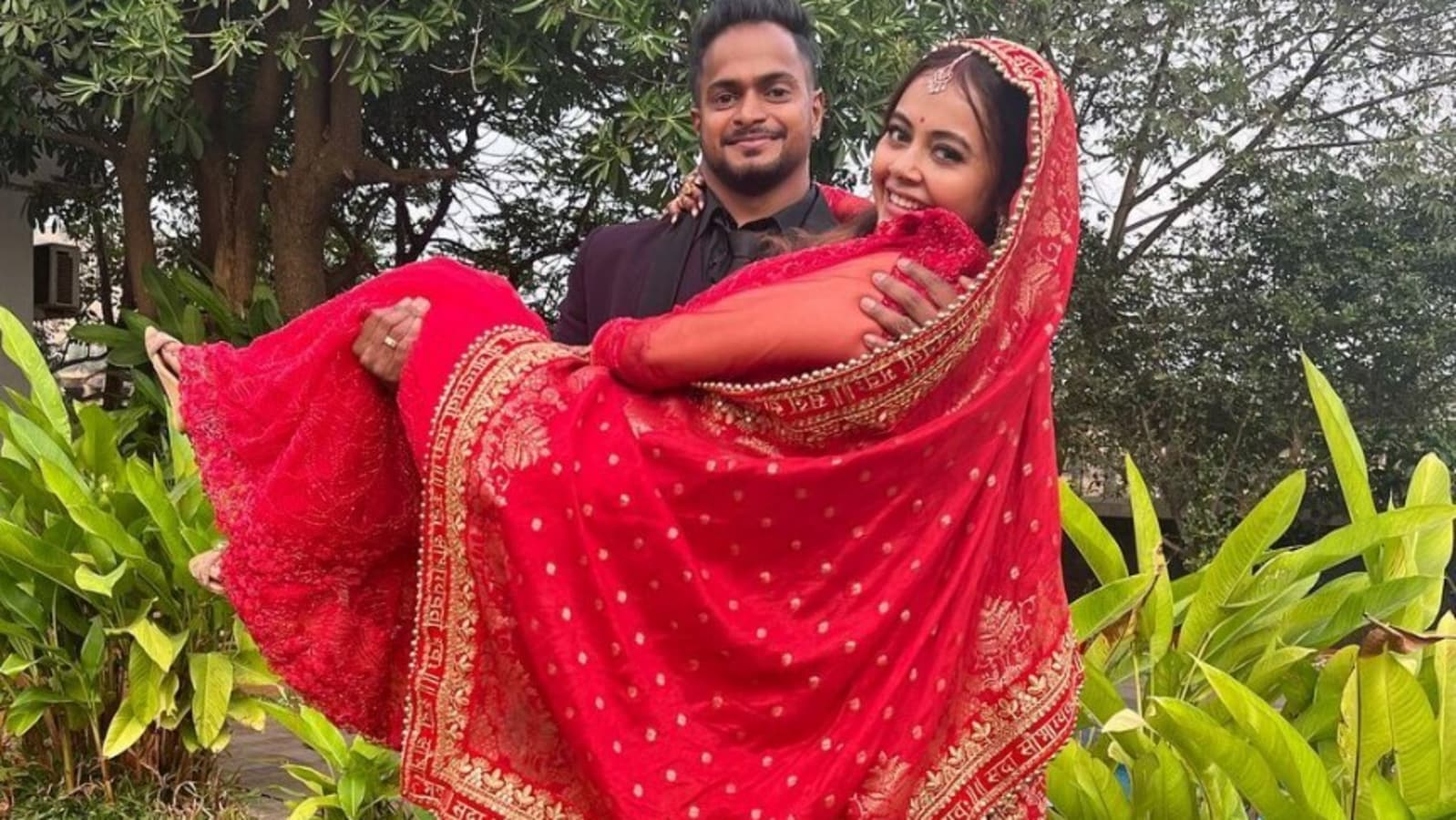 Devoleena Bhattacharjee confirms wedding to Shanwaz Shaikh, shares first pictures as newlyweds