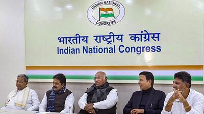 Congress president Mallikarjun Kharge holds a meeting with the party leaders from Karnataka ahead of the upcoming assembly elections in the state. (PTI)