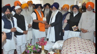 Sukhbir was on the premises of Golden Temple to attend the function held at Akal Takht to mark the 102nd foundation day of the party. (HT Photo by Sameer Sehgal) Sukhbir was on the premises of Golden Temple to attend the function held at Akal Takht to mark the 102nd foundation day of the party. (HT Photo by Sameer Sehgal)