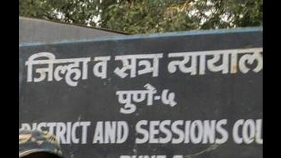 According to the ATS chargesheet, Bhelke allegedly attempted to indoctrinate and recruit youngsters from a Pune slum into the banned Maoist movement. (REPRESENTATIVE IMAGE)